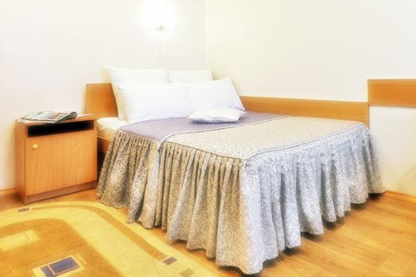 Profssoyuzny Hotel แชร์นีฮีฟ ห้อง รูปภาพ